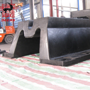 Deers high quality rubber marine m fenders for quay jetty